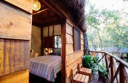 Francisco Uh May Cabina | Casa Tulix Tulum Eco-Chic