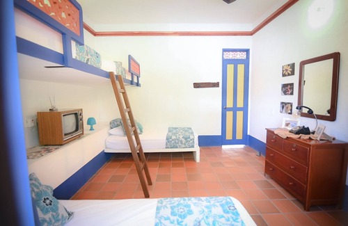 Quebrada Guadalejo Otro | ¡Casa turística colonial con piscina privada en la rivera del río Cauca!