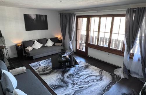 Tujetsch Apartamento | Casa Ucliva - Charming Alpine Apartment Getaway in the Heart of the Swiss Alps
