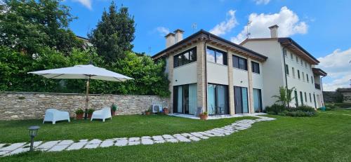 Caniezza Casa | Casa Ulivo - Il Brolo Holiday Homes