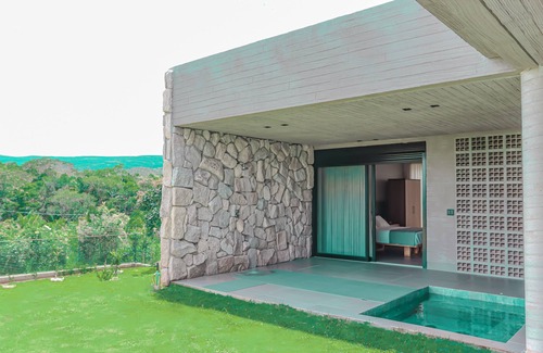 Alto Paraiso de Goias Casa | Casa Upanjí + Pool + Breakfast Option