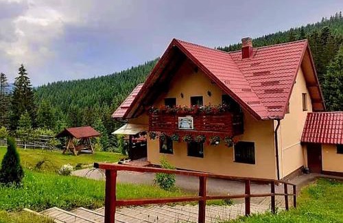 Vatra Moldovitei Cabina | Casa Ursuleasa