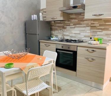 Militello in Val di Catania Cama Y Desayuno | Casa Vacanze San Nicolò