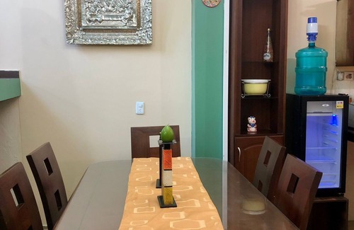 Banos de Agua Santa Casa | Casa Vacacional céntrica, acogedora,limpia ,segura,completamente independiente