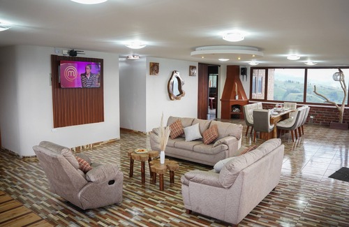 Chambo Casa | Casa vacacional con vista al Chimborazo en Chambo
