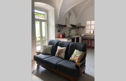 Borgo di Terzo Apartamento | Casa vacanza Convento San Michele - Mergellina