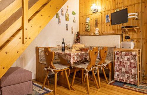 Malborghetto Valbruna Casa | CASA VACANZA "AI PIEDI DEL BOSCO"