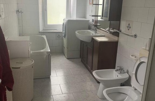 Montan-Angelin-Arensod Casa | Casa vacanze a pochi km dalla seggiovia per pila indipendente e molto carina!