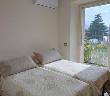 Marone Apartamento | Casa vacanze Casa Vittoria cod.017106-cni-00074