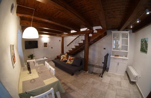 Borgo Grotta Gigante Casa | Casa Vacanze Alenka