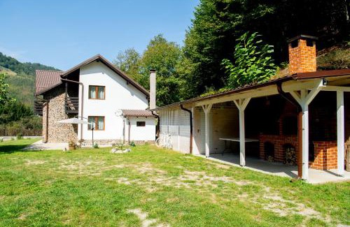 Rau Sadului Casa | Casa Valea Prejbei