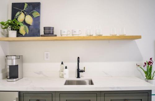 Upper East Apartamento | Casa Valerio - Boutique Suites in Downtown Santa Barbara