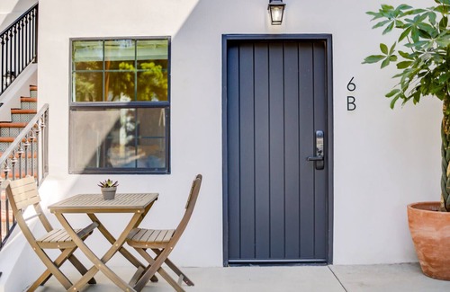 Upper East Apartamento | Casa Valerio Unit 6B-Boutique Suite in Downtown Santa Barbara