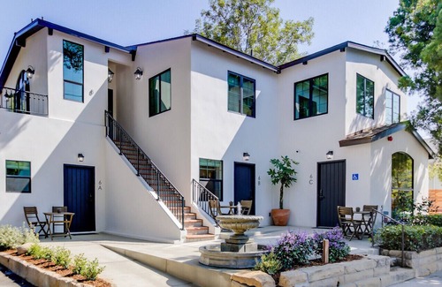Upper East Apartamento | Casa Valerio Unit 6D-Boutique Suite in Downtown Santa Barbara