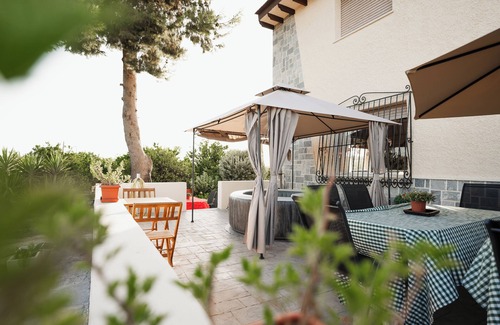 Llano de Brujas Cabaña | Casa Verna tú escapada ideal en familia o grupo; Actividades, Jacuzzi y Barbacoa