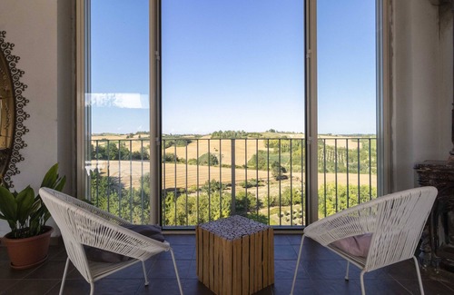 Scurzolengo Casa | Casa Verrua: relaxation in Monferrato with pool, hot tub and belvedere