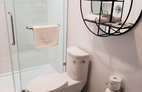 Port Hueneme Hotel | Casa Via Mar Inn, Ascend Hotel Collection