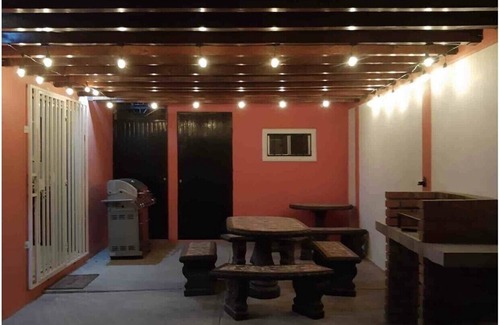 Reforma Casa | Casa Villa - Un hogar moderno perfecto para grupos grandes
