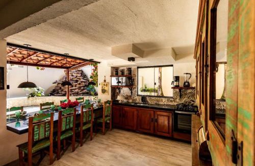 Itapua Casa | Casa Villa Fontana - Condomínio à beira-mar e próximo ao aeroporto - Praia de Itapuã