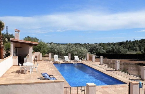 Costa Dorada Casa | CASA VINYA DEL VENT, ideal para tus vacaciones cerca del mar, wifi gratuito, aire acondicionado opcional, piscina privada, se admiten mascotas, playa para perros