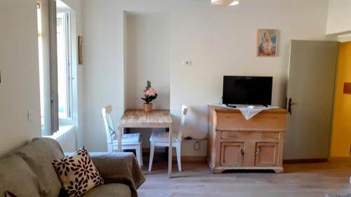 San Leo Casa | Casa Vitiolo