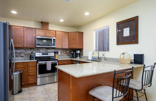 Paradise Valley Village Condominio | CASA WILLOW-Anasazi Village- Updated condo