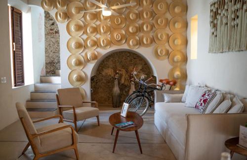Centro Casa | Casa Xma'al by Kanaa - Colonial Retreat with an Outdoor Pool in Central Merida