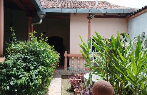 Suchitoto Casa | Casa y Galeria de arte, Suchitoto