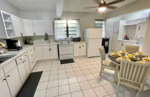 Estate Kings Quarter Casa | Casa Yalibri(Jah-Lee-Bree)—Hidden Gem in Historic Downtown Charlotte Amalie!