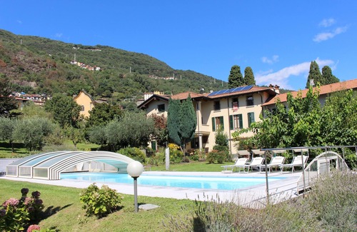 Santa Maria - Rezzonico Apartamento | Casa Zia Bianca - Apartamento con piscina para 4 personas.