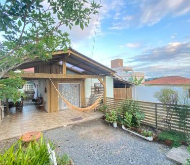 Zimbros Casa | Casa Zimbos - 150 metros da praia
