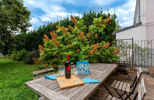 Oltretorrente Apartamento | CASA60
