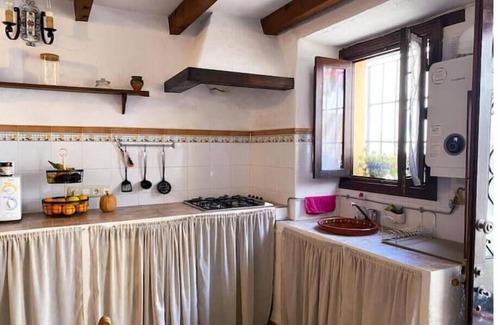 Benadalid Casa | CasaBenadalid. Casa rural con piscina.