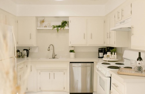 Greenacres Apartamento | CASABLANCA - Moroccan Inspired Apartment in SW