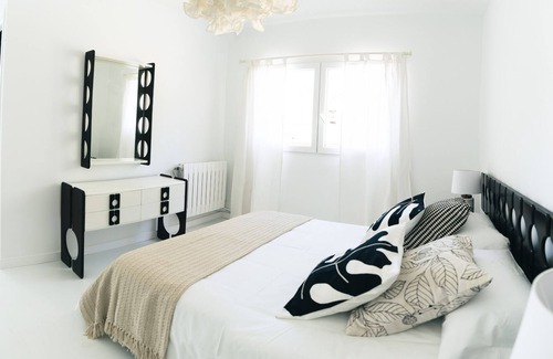 La Cabrera Casa | Casablanca: Villa de diseño en La Cabrera, Madrid