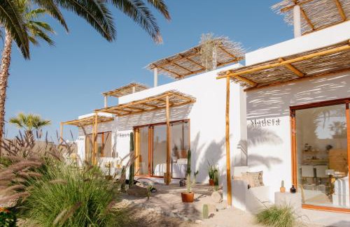 Todos Santos Hotel | CasaBlancoMadera