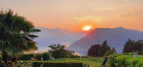 Sulzano Apartamento | CasaDolcelago Sulzano Villa con Giardino Vista Lago Parking Free