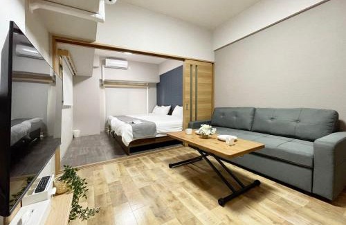 Hiroshima City Centre Apartamento | Casaen - 1BR Apartment with beautiful City View Near Shopping District For 6Ppl