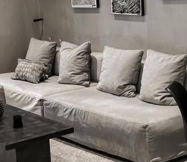 Glyfada Apartamento | CASAGOLD Glyfada Luxury Apartment Near The Sea