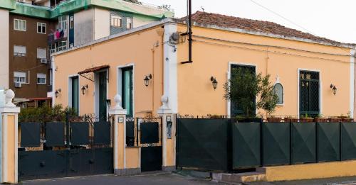 Picanello-Ognina-Barriera-Canalicchio Casa | Casale Catania
