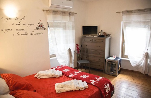Monzambano Cama Y Desayuno | Casale del Sole Garda