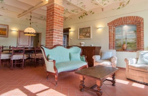 Paciano Villa | Casale Faldo