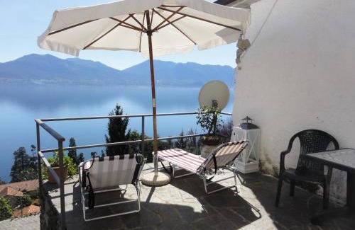Cannero Riviera Apartamento | CasAle Fe-Wo - Appartamenti con vista Lago