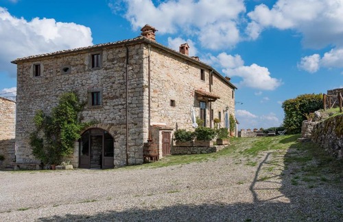 Radda in Chianti Villa | Casale il Gualdo by VacaVilla
