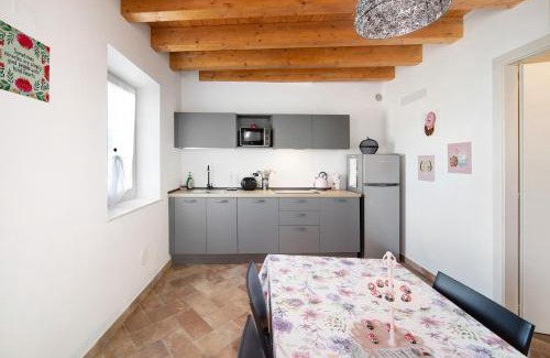 Caprino Veronese Apartamento | Casale la Coccinella Lavanda