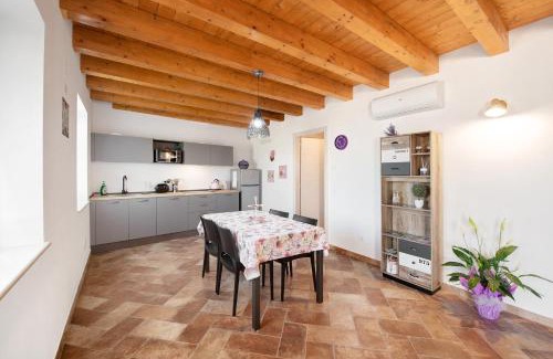 Caprino Veronese Apartamento | Casale la Coccinella Lavanda