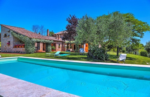 Mugnano in Teverina Villa | Casale Tre Cipressi 10, Emma Villas