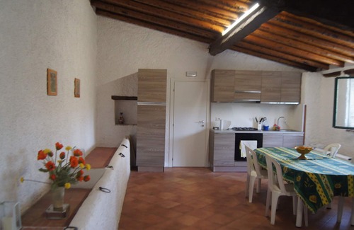 Contrada Pantano d'Arci Casa | CASALE ULIVETO DA VALERIA, UN OASIS VERDE CON PISCINA Y DOS PASOS DEL MAR