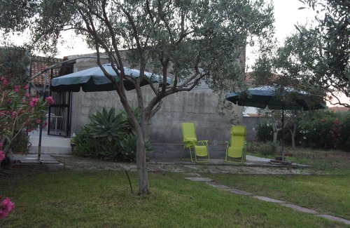 Contrada Pantano d'Arci Casa | CASALE ULIVETO DA VALERIA, UN OASIS VERDE CON PISCINA Y DOS PASOS DEL MAR