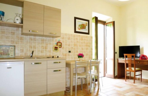 Caprarola Apartamento | Apartamento Casale Zuccari en Lago di Vico - 3 personas, 1 dormitorios